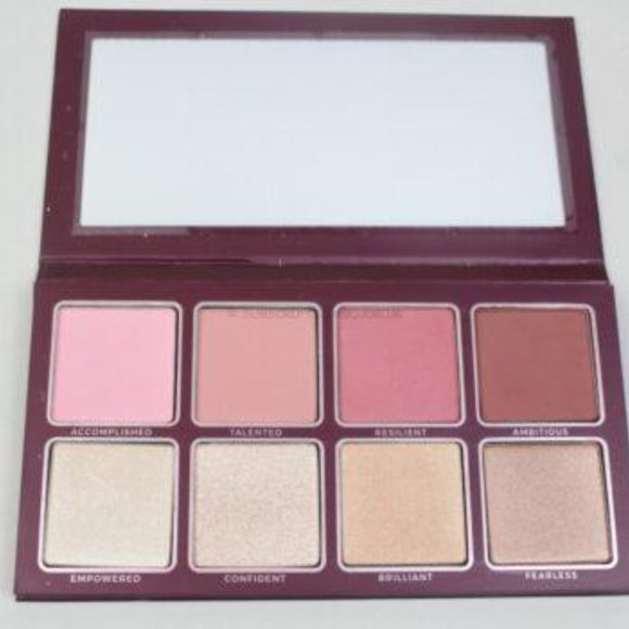 Blinc Cosmetics - Glow Getter Face Palette (Eyeshadow & Blush & Hightlighter) - Picture 4 of 5